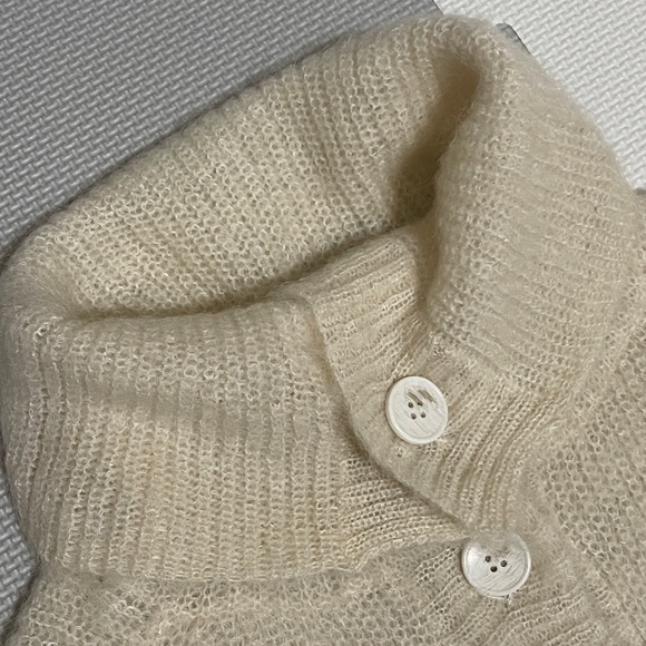 Sweater - Picture 5 of 7